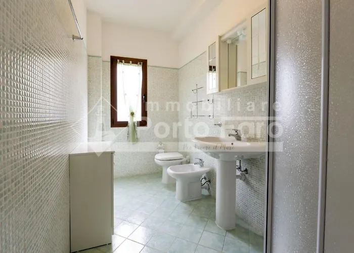 Apartamento Via Incrociatore Trieste 2 - Bilocale In Centro A